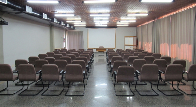 Foto das mesas do restaurante